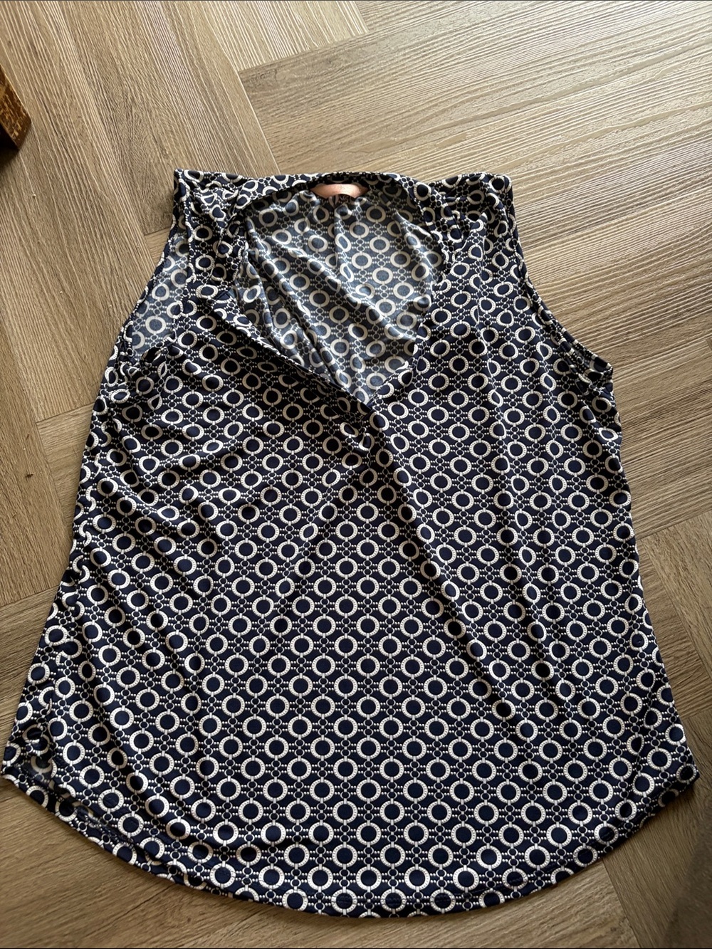 SJS Navy and White Ring-Print V-Neck Sleeveless Top